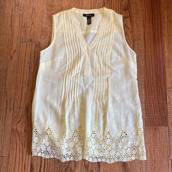 Style & Co. Soft Yellow V-Neck Long Line Eyelet Sleeveless Top Size Small - Picture 8 of 12